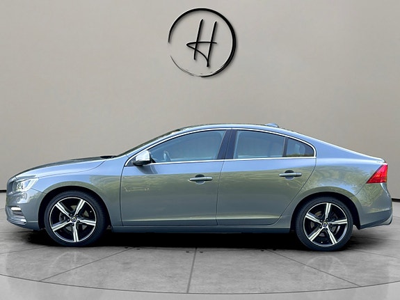 Volvo S60 5 of 5