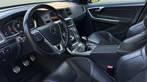 Volvo S60 9 of 12