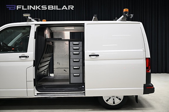 Volkswagen Transporter 9 of 30