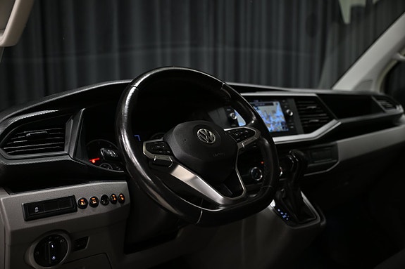Volkswagen Transporter 17 of 30