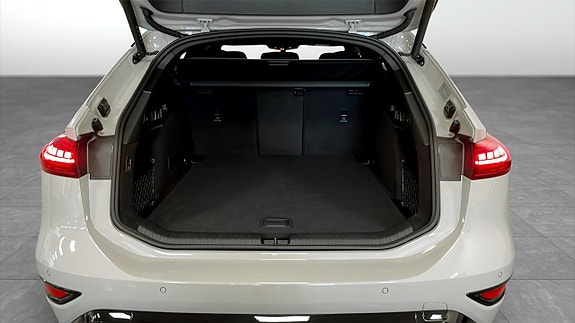 Audi A6 12 of 18