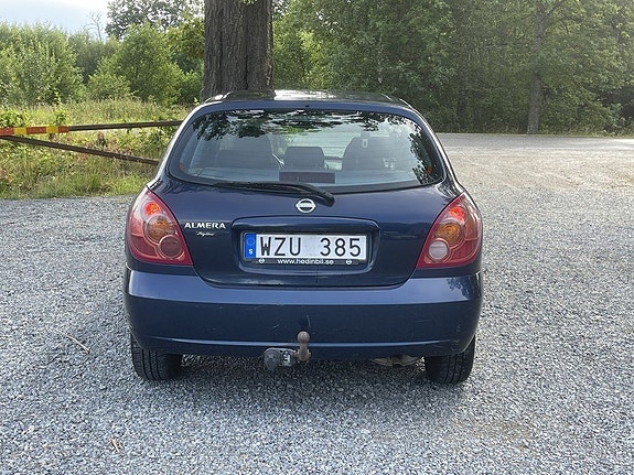Nissan Almera 5 of 5