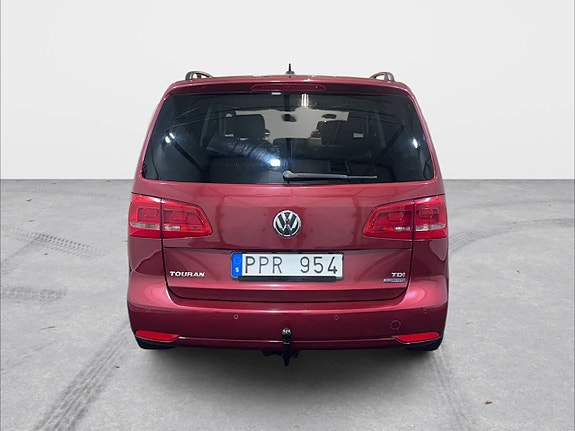 Volkswagen Touran 10 of 28