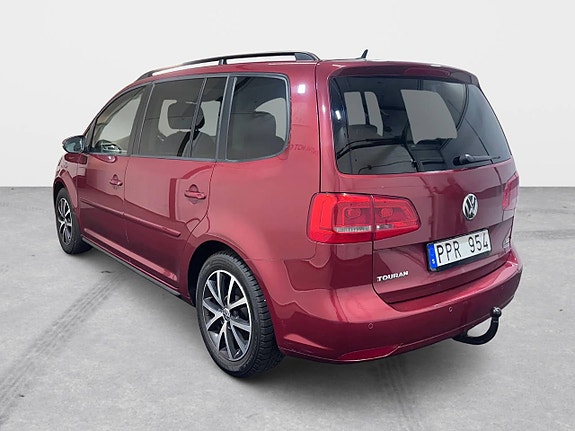 Volkswagen Touran 11 of 28