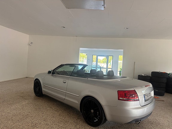 Audi A4 4 of 5