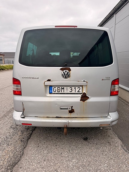 Volkswagen Caravelle 7 of 22