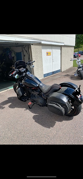 Harley-Davidson Lowrider s 3 of 5
