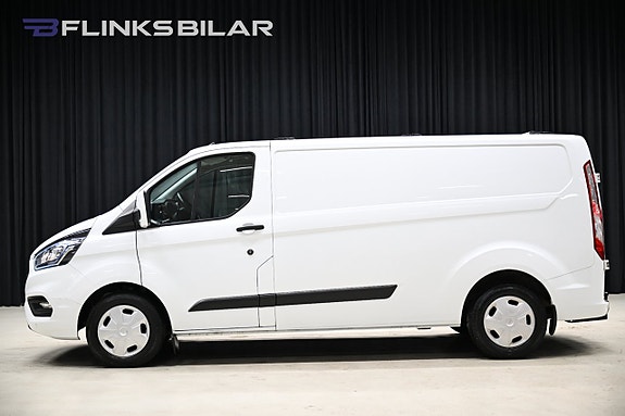 Ford Transit Custom 2 of 30