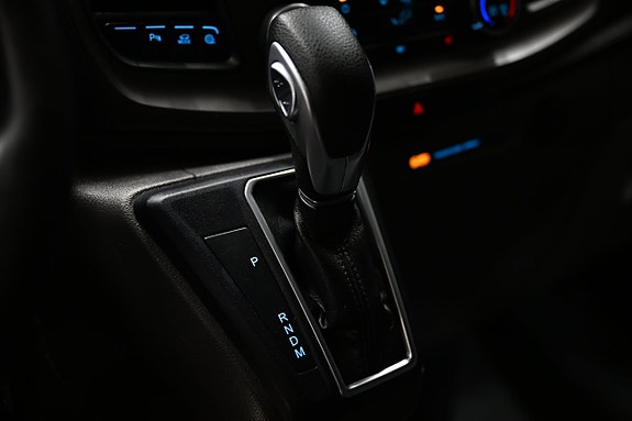 Ford Transit Custom 23 of 30