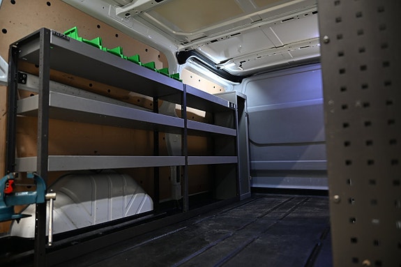 Ford Transit Custom 7 of 30