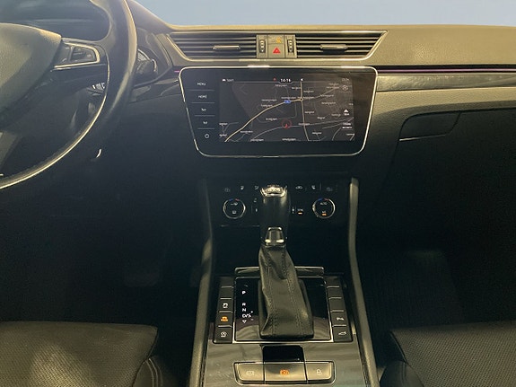 Skoda Superb 10 of 22