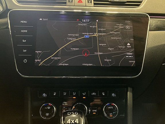 Skoda Superb 16 of 22