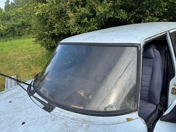 Saab 900 3 of 5