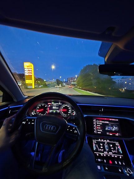 Audi A6 7 of 12