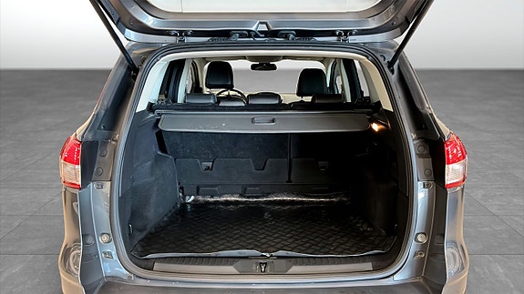 Ford Kuga 10 of 14