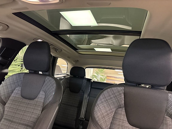 Volvo XC60 12 of 12
