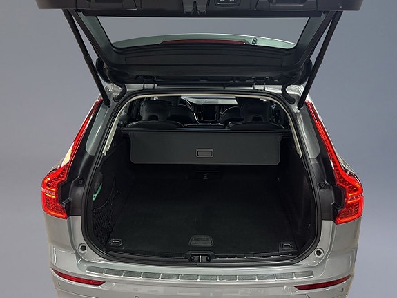 Volvo XC60 9 of 12
