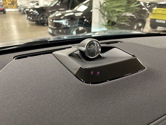Polestar 3 5 of 19