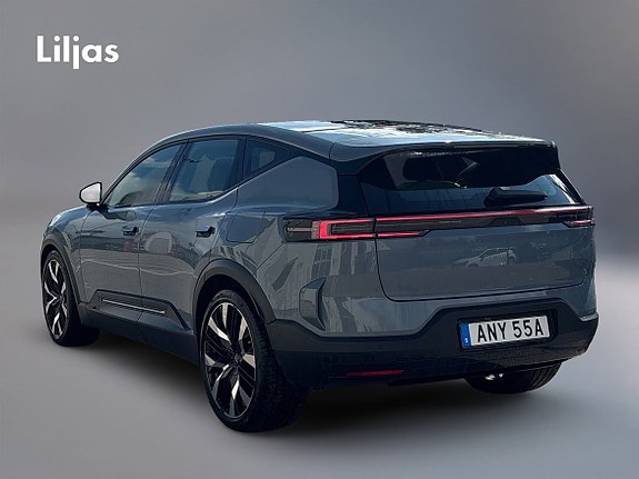 Polestar 3 2 of 3