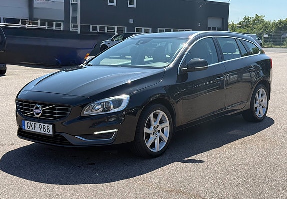 Volvo V60 4 of 5