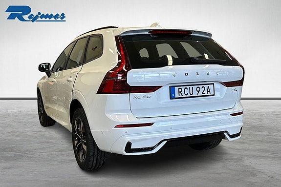 Volvo XC60 3 of 5