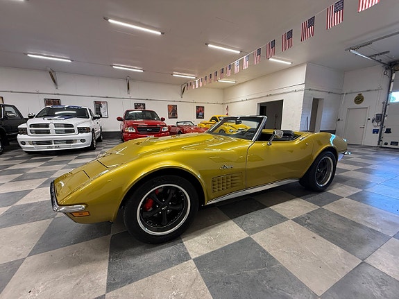 Chevrolet Corvette 6 of 30