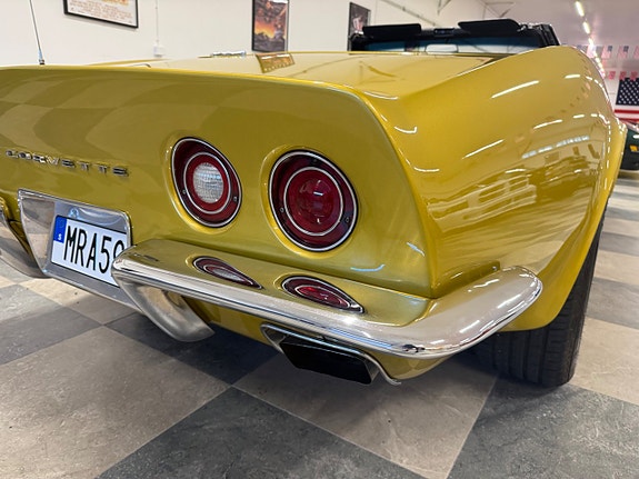 Chevrolet Corvette 19 of 30