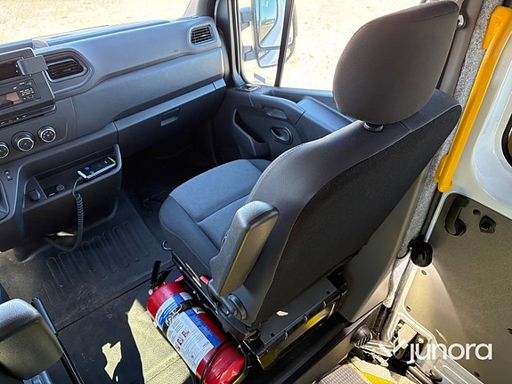 Renault Master 17 of 22