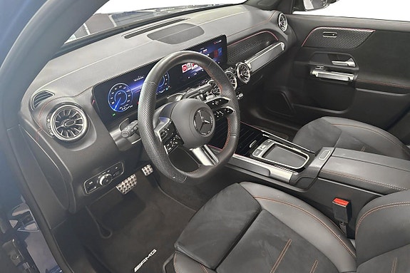 Mercedes-Benz EQB300 7 of 13
