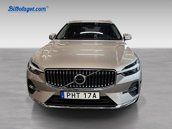 Volvo XC60 2 of 5