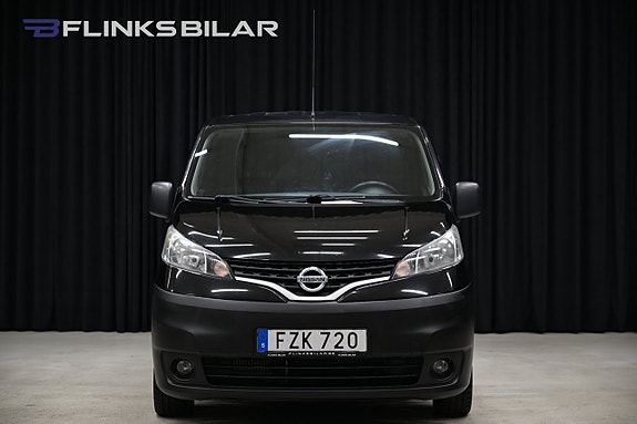 Nissan NV200 11 of 25