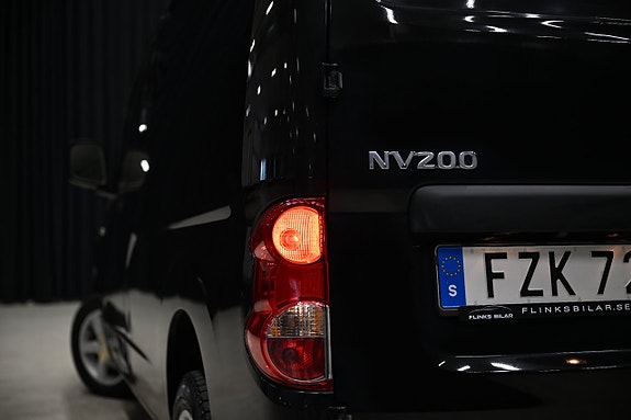 Nissan NV200 10 of 25