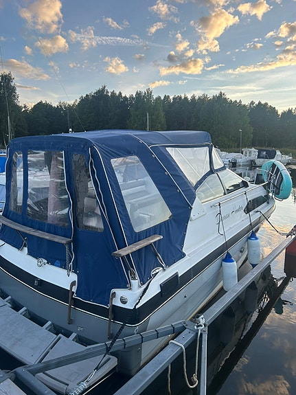 Bayliner 5.8 Omc 2655 18 of 20
