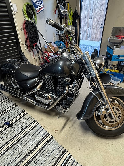 Suzuki VL1500 Intruder 4 of 6