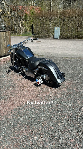 Suzuki VL1500 Intruder 2 of 6
