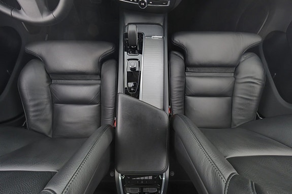 Volvo S60 14 of 30