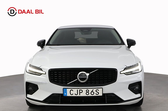 Volvo S60 2 of 5