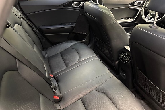Kia Ceed 11 of 15