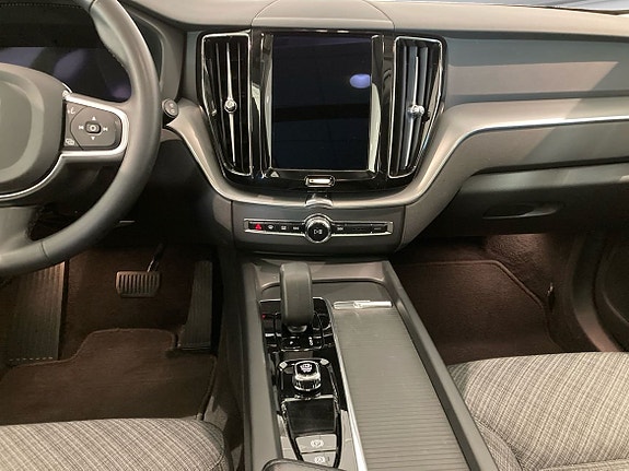 Volvo XC60 12 of 14