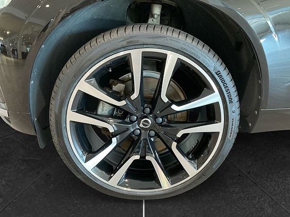 Volvo XC60 9 of 14