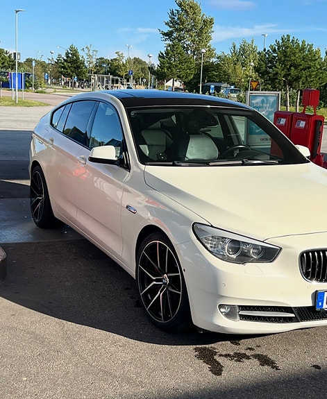 BMW 535d 2 of 5
