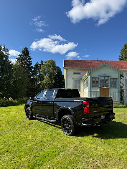Chevrolet Silverado 1500 4 of 5