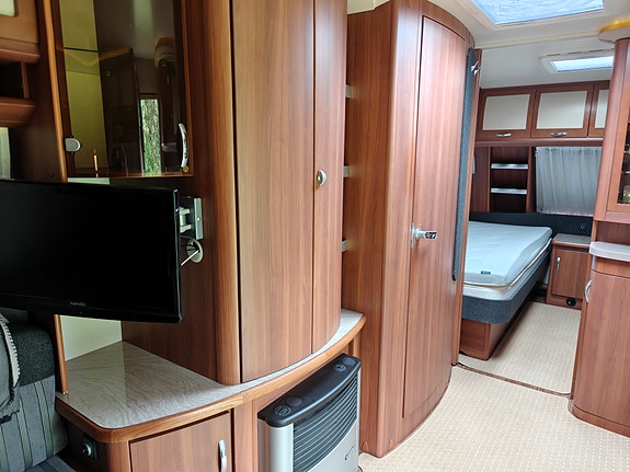 Hobby 610 UL Prestige 2 of 5