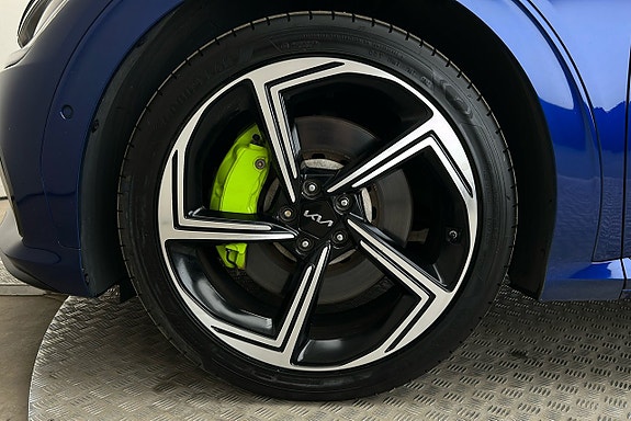 Kia EV6 12 of 28