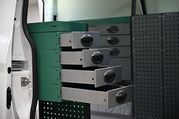Ford Transit Custom 12 of 27
