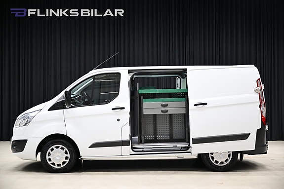 Ford Transit Custom 2 of 27