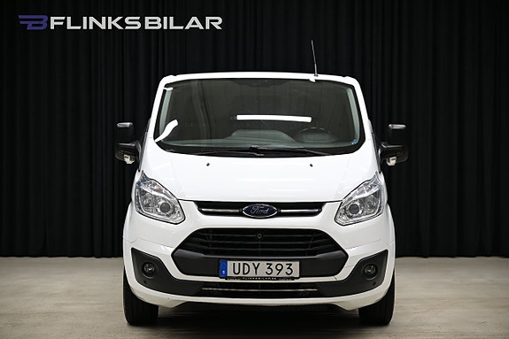 Ford Transit Custom 16 of 27