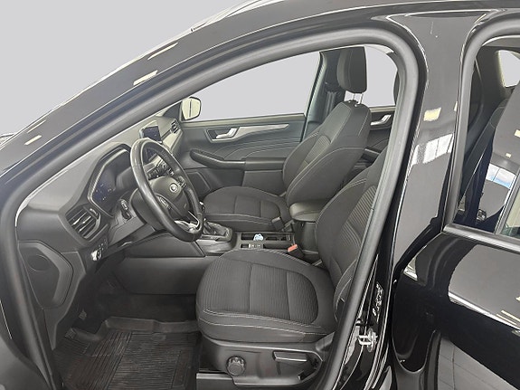 Ford Kuga 8 of 16