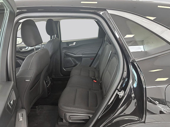 Ford Kuga 9 of 16