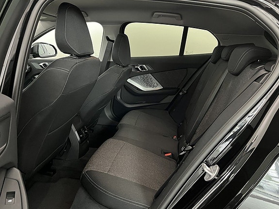 BMW 120 10 of 13